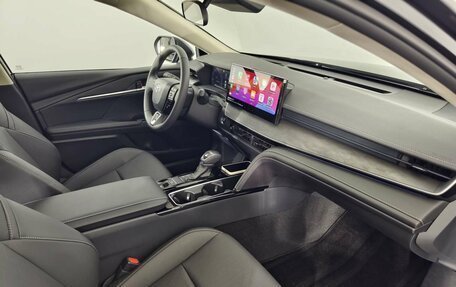 Toyota Camry, 2024 год, 4 490 000 рублей, 14 фотография