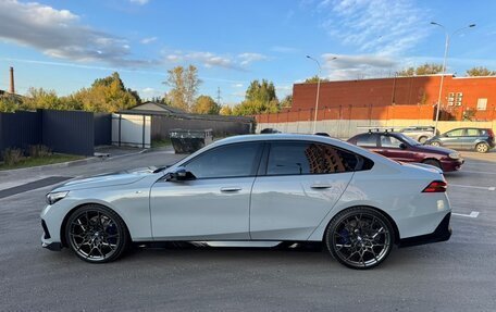 BMW 5 серия, 2023 год, 7 000 000 рублей, 4 фотография