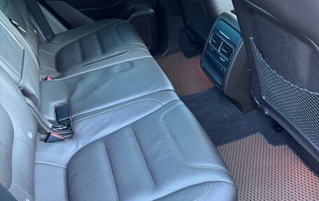 Volkswagen Touareg III, 2016 год, 2 800 000 рублей, 22 фотография