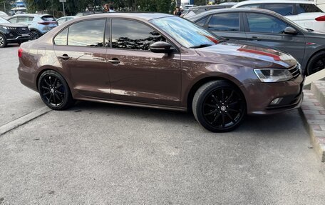 Volkswagen Jetta VI, 2015 год, 950 000 рублей, 5 фотография