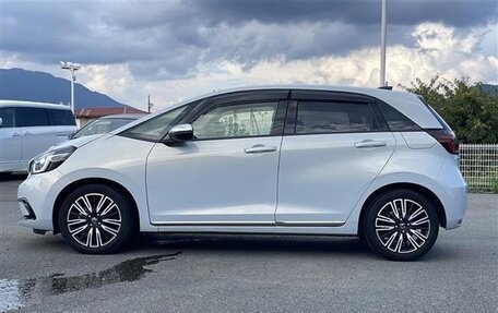 Honda Fit, 2021 год, 1 118 000 рублей, 3 фотография