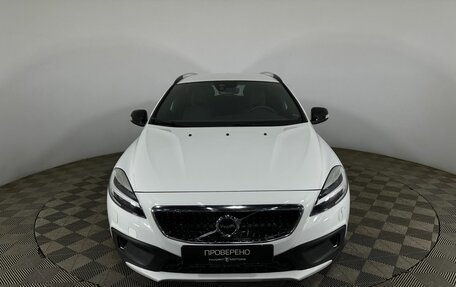 Volvo V40 Cross Country I, 2018 год, 2 100 000 рублей, 2 фотография