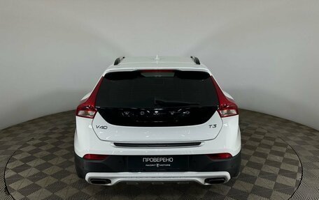 Volvo V40 Cross Country I, 2018 год, 2 100 000 рублей, 3 фотография