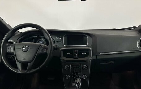 Volvo V40 Cross Country I, 2018 год, 2 100 000 рублей, 6 фотография