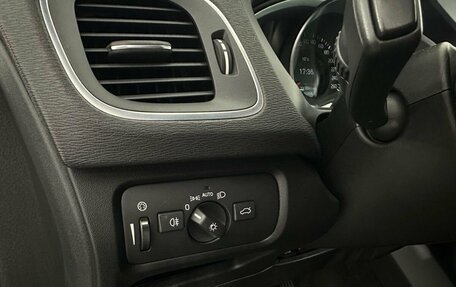 Volvo V40 Cross Country I, 2018 год, 2 100 000 рублей, 8 фотография