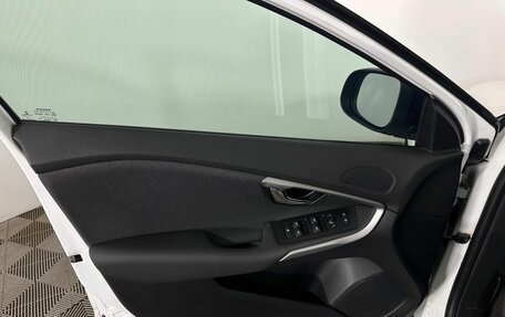 Volvo V40 Cross Country I, 2018 год, 2 100 000 рублей, 7 фотография