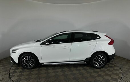 Volvo V40 Cross Country I, 2018 год, 2 100 000 рублей, 5 фотография