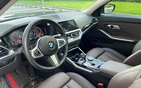 BMW 3 серия, 2021 год, 2 700 000 рублей, 10 фотография