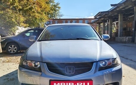 Honda Accord VII рестайлинг, 2004 год, 550 000 рублей, 3 фотография
