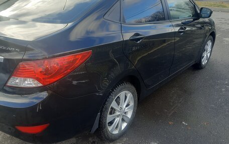 Hyundai Solaris II рестайлинг, 2011 год, 750 000 рублей, 2 фотография