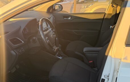 Hyundai Solaris II рестайлинг, 2017 год, 1 281 000 рублей, 10 фотография