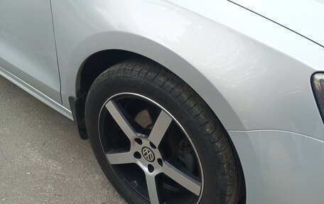 Volkswagen Jetta VI, 2012 год, 1 155 000 рублей, 3 фотография