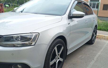 Volkswagen Jetta VI, 2012 год, 1 155 000 рублей, 14 фотография