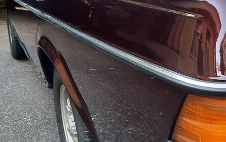 Mercedes-Benz W123, 1982 год, 530 000 рублей, 3 фотография