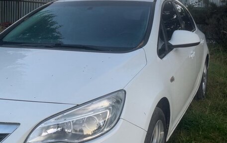 Opel Astra J, 2012 год, 600 000 рублей, 3 фотография