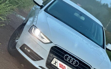 Audi A4, 2013 год, 1 000 000 рублей, 4 фотография