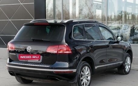 Volkswagen Touareg III, 2015 год, 2 800 000 рублей, 10 фотография
