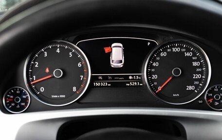 Volkswagen Touareg III, 2015 год, 2 800 000 рублей, 14 фотография