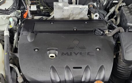 Mitsubishi Outlander III рестайлинг 3, 2012 год, 950 000 рублей, 14 фотография