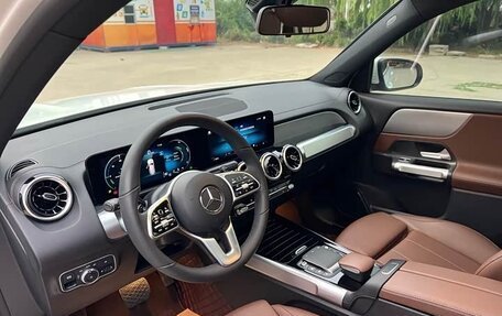 Mercedes-Benz GLB, 2022 год, 2 150 000 рублей, 11 фотография