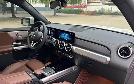 Mercedes-Benz GLB, 2022 год, 2 150 000 рублей, 7 фотография