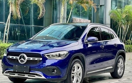 Mercedes-Benz GLA, 2021 год, 2 300 000 рублей, 3 фотография