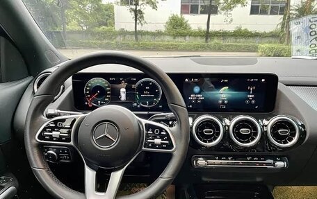 Mercedes-Benz GLA, 2021 год, 2 300 000 рублей, 14 фотография