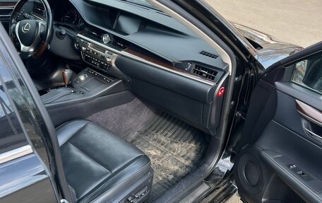 Lexus ES VII, 2015 год, 2 300 000 рублей, 15 фотография