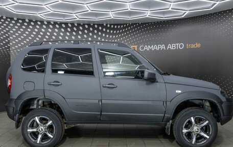 Chevrolet Niva I рестайлинг, 2017 год, 589 000 рублей, 4 фотография