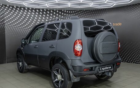 Chevrolet Niva I рестайлинг, 2017 год, 589 000 рублей, 3 фотография