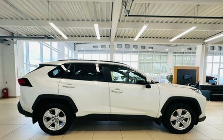 Toyota RAV4, 2019 год, 2 799 900 рублей, 7 фотография