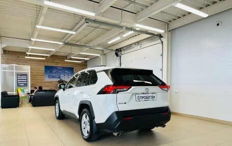 Toyota RAV4, 2019 год, 2 799 900 рублей, 4 фотография