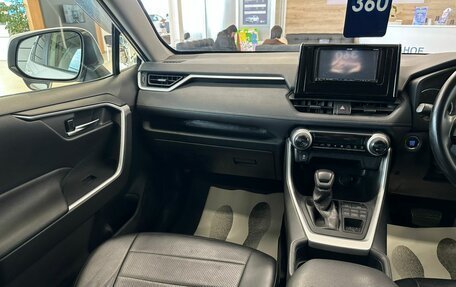 Toyota RAV4, 2019 год, 2 799 900 рублей, 14 фотография