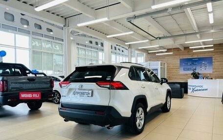 Toyota RAV4, 2019 год, 2 799 900 рублей, 6 фотография