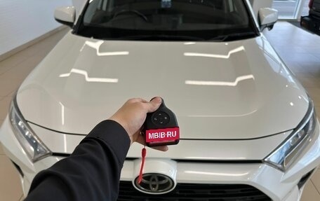 Toyota RAV4, 2019 год, 2 799 900 рублей, 29 фотография