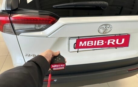 Toyota RAV4, 2019 год, 2 799 900 рублей, 24 фотография