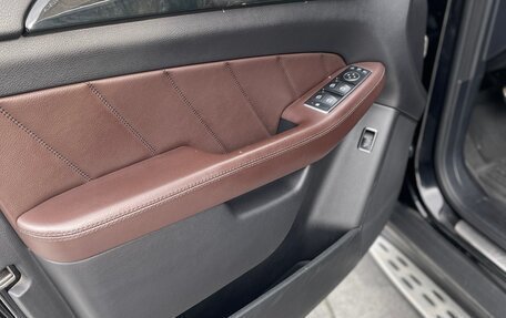 Mercedes-Benz GL-Класс, 2015 год, 3 400 000 рублей, 15 фотография