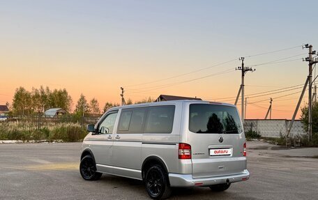 Volkswagen Caravelle T5, 2007 год, 1 490 000 рублей, 6 фотография