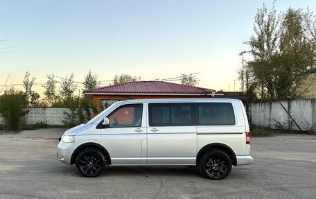 Volkswagen Caravelle T5, 2007 год, 1 490 000 рублей, 3 фотография