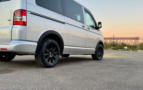 Volkswagen Caravelle T5, 2007 год, 1 490 000 рублей, 9 фотография