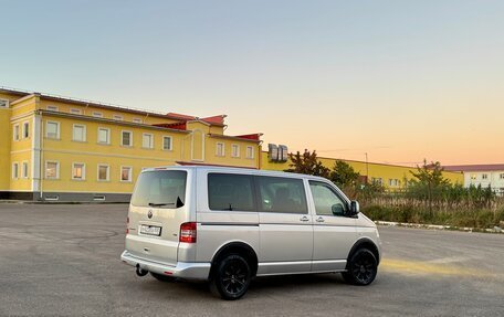 Volkswagen Caravelle T5, 2007 год, 1 490 000 рублей, 10 фотография