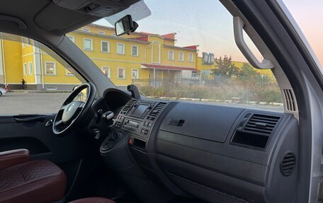 Volkswagen Caravelle T5, 2007 год, 1 490 000 рублей, 15 фотография