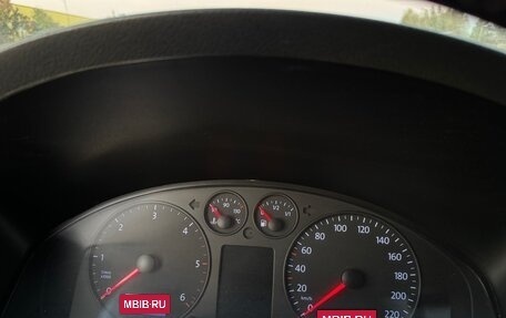 Volkswagen Caravelle T5, 2007 год, 1 490 000 рублей, 18 фотография
