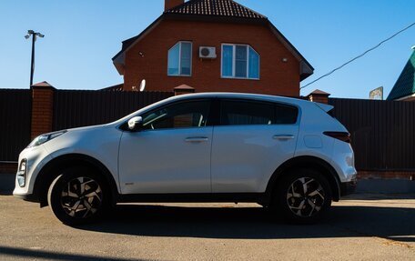KIA Sportage IV рестайлинг, 2019 год, 2 400 000 рублей, 2 фотография
