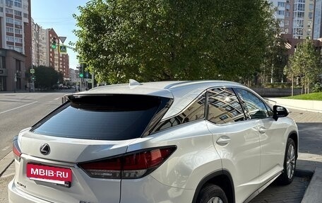Lexus RX IV рестайлинг, 2020 год, 4 600 000 рублей, 8 фотография