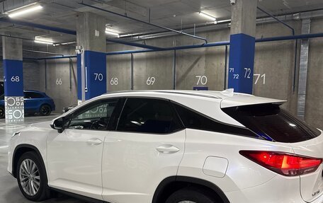 Lexus RX IV рестайлинг, 2020 год, 4 600 000 рублей, 30 фотография