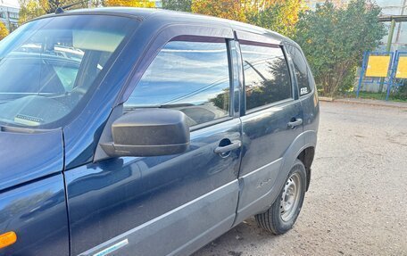 Chevrolet Niva I рестайлинг, 2010 год, 500 000 рублей, 15 фотография