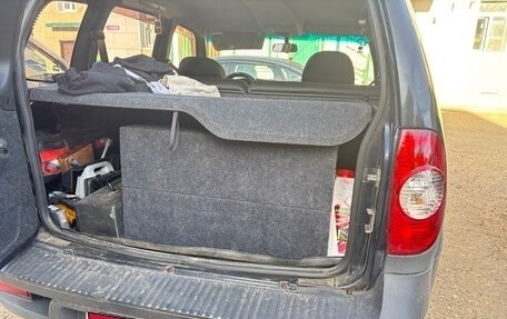 Chevrolet Niva I рестайлинг, 2010 год, 500 000 рублей, 7 фотография