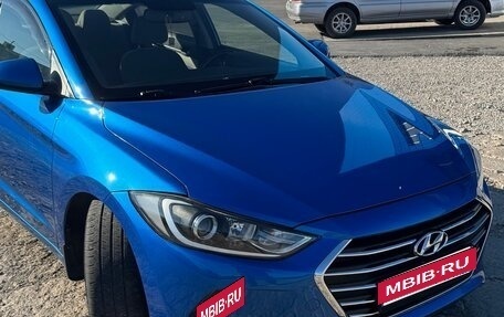 Hyundai Elantra VI рестайлинг, 2018 год, 1 550 000 рублей, 3 фотография