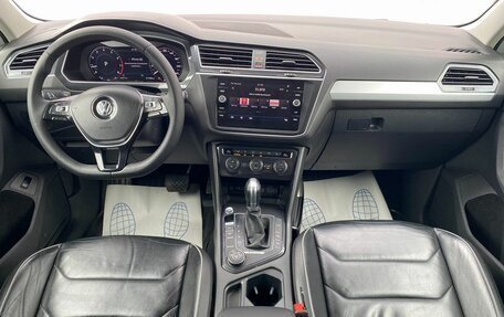 Volkswagen Tiguan II, 2017 год, 2 050 000 рублей, 17 фотография